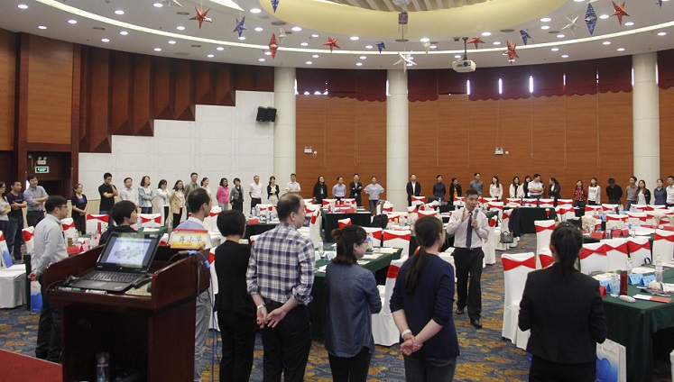  如何把握問責(zé)與容錯的尺度？