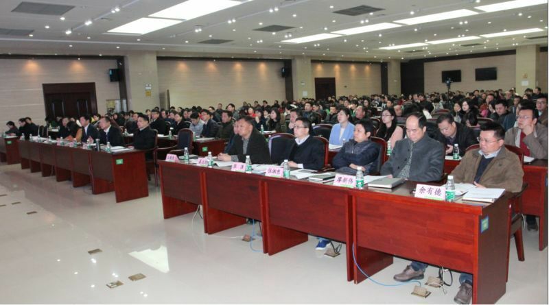 近日劉強東、馬化騰痛批公司高管，折射了什么？